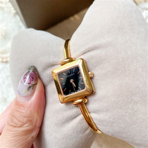 gucci bracelet watch vintage.